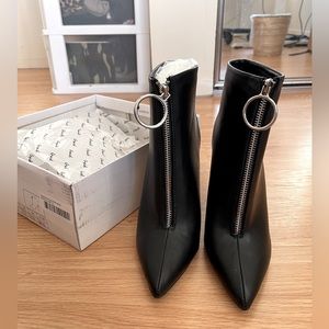 Qupid Black Booties